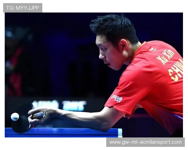 世界冠军许昕现身迪士尼当保镖 妻子带俩娃锅盖头抢镜引关注 世界冠军许昕现身迪士尼当保镖 妻子带俩娃锅盖头抢镜引关注