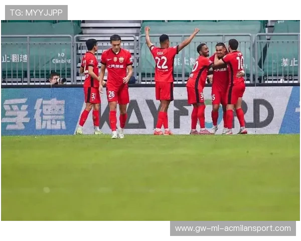 中超第29轮激战落幕争冠保级悬念并存终极对决即将上演 中超第29轮激战落幕争冠保级悬念并存终极对决即将上演