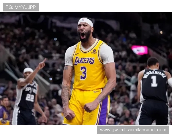 专家深度预测马刺与湖人对决比分分析权威解读震撼出炉 专家深度预测马刺与湖人对决比分分析权威解读震撼出炉