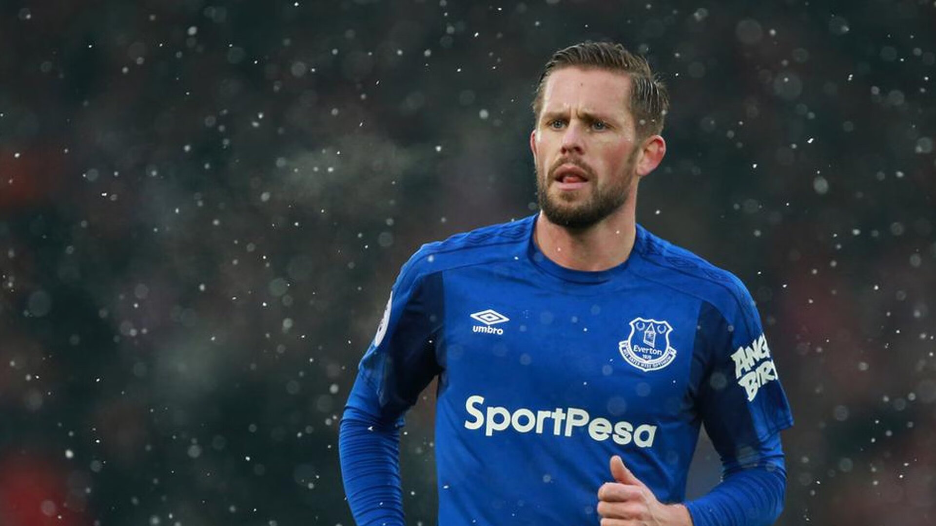 “沙滩排球：高新体育中心成为全球排球爱好者的竞技圣地”